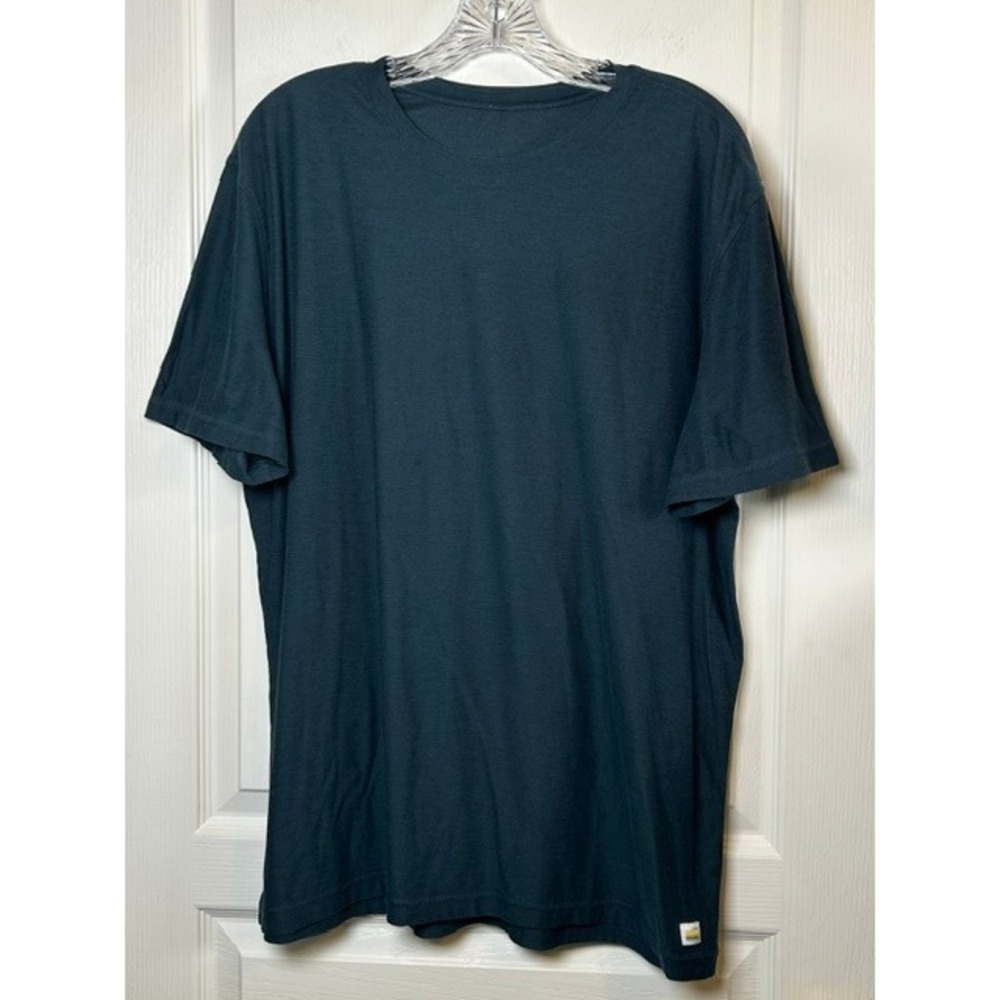 Vuori Men's Short Sleeve Strato Tech Tee Blue Approx. XL Missing Size Tag